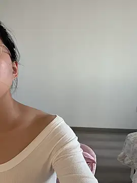 美女Ella-A9在线直播