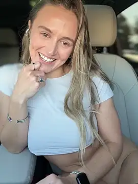 lunagirl13's Webcam Show