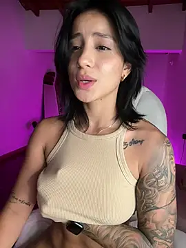 Ale_Lewis' Webcam Show