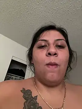 tooprettypatricia's Webcam Show