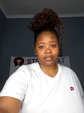 LunaCovenn's Webcam Show