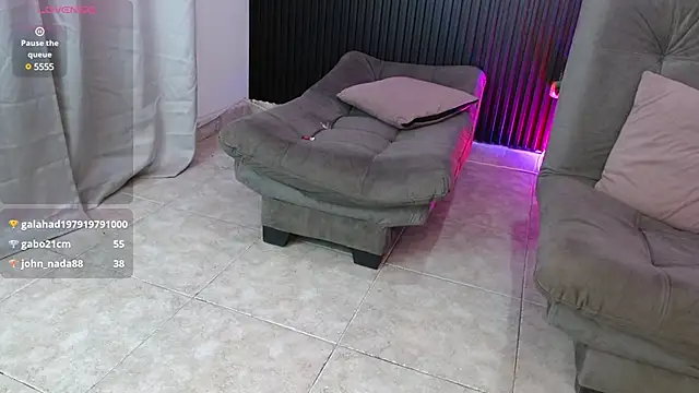 zou_haila's Webcam Show