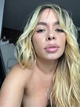 Show de Holli_woul na webcam