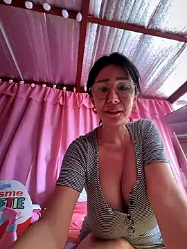 sweetieme's Webcam Show