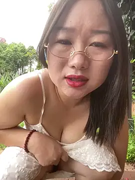 美女maomao_520在线直播