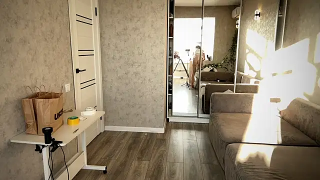 Mary-Mi Live Sex Cams