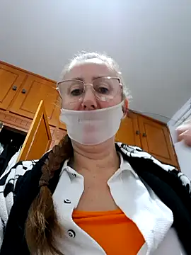 MILEIDE980's Webcam Show