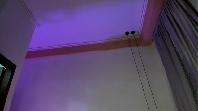 JupiteFox Live Sex Cams