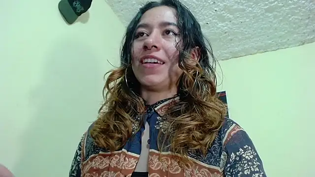 Maam_Ine Live Sex Cams