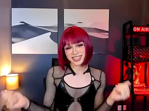 sasharoyale's Webcam Show