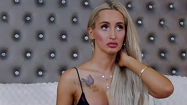 IsabelleEthan Live Sex Cams