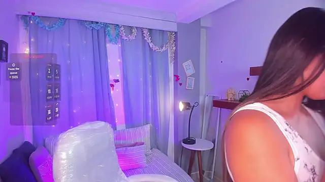 MiaDlucca's Webcam Show