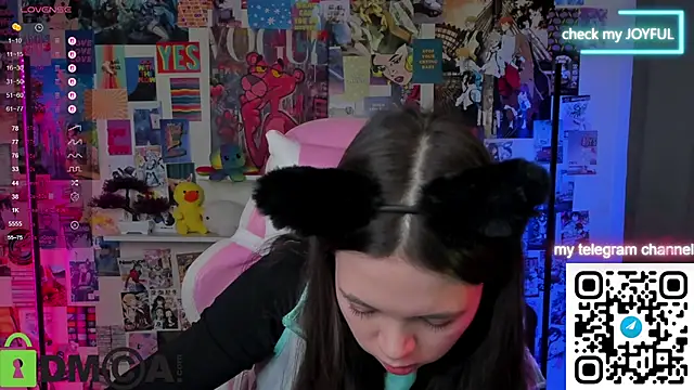 Chio_Mio's Webcam Show