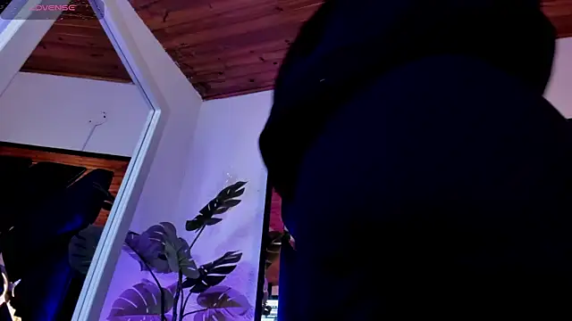 sadashi_moon_'s Live XXX Chat