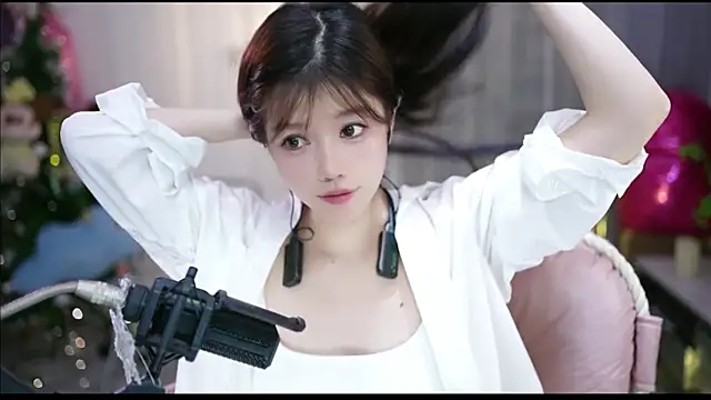 美女MinnieMoney在线直播