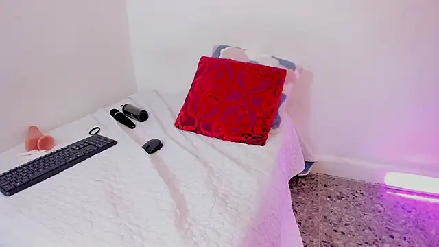 Abriil7 Live Sex Cams