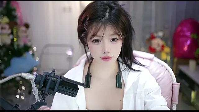 美女MinnieMoney在线直播