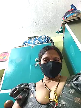 hotladyIndian1
