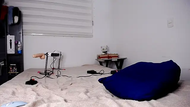 anyaadamss Live Sex Cams