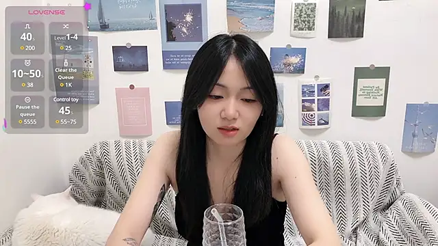美女LiLiYbaby在线直播
