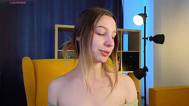 MaeCurson Live Sex Cams