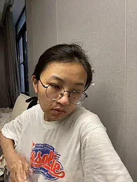 美女haiyan125216在线直播
