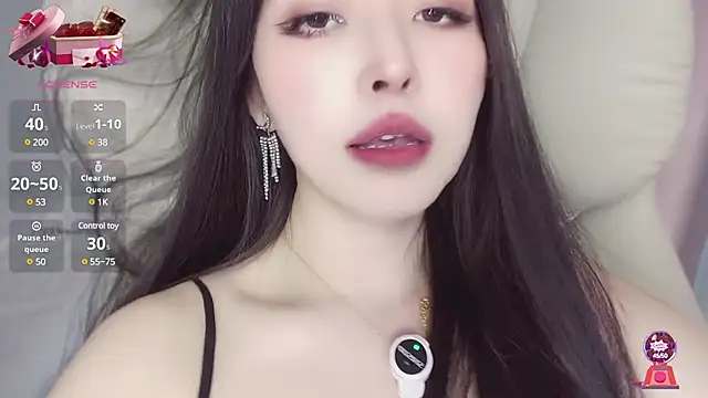 美女tiantian-8888在线直播