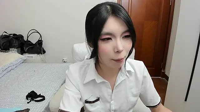 美女zhizhi0000在线直播