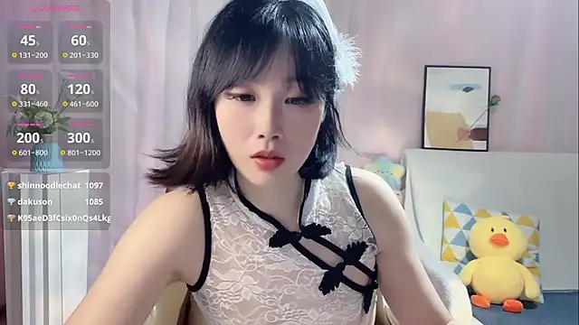 美女LaoSHI-999在线直播