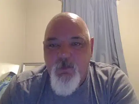 Newfiesausage1972's Webcam Show