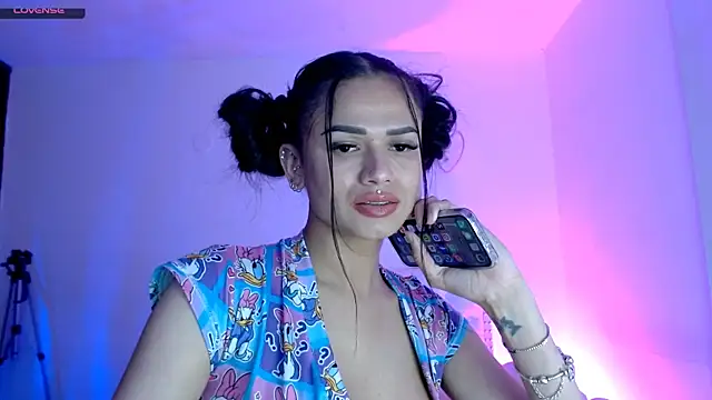 alee_lenoxx's Webcam Show