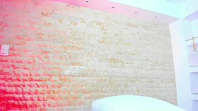 pocahontas_pow Live Sex Cams