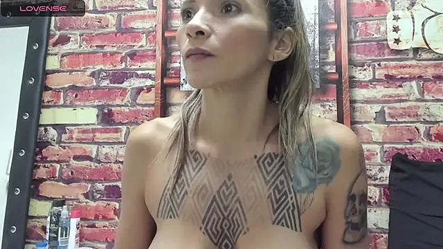 Kaya_Tate's Webcam Show