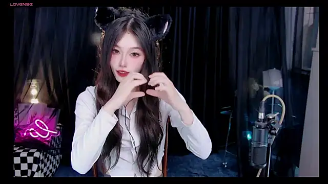 美女YiJin-a在线直播
