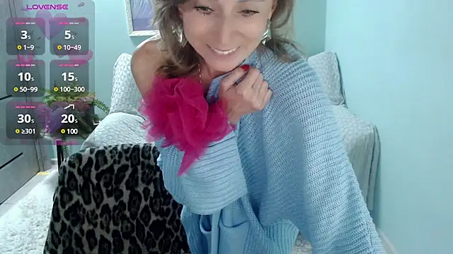 HornyMilf_777 Live Sex Cams