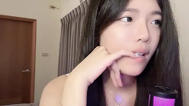 美女Qaz42799在线直播