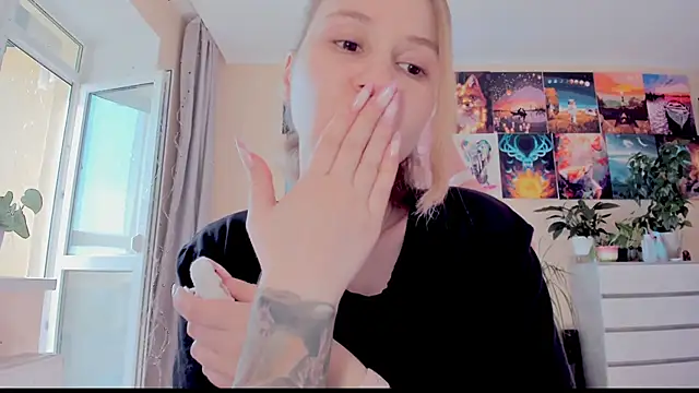 GoodWitch_'s Webcam Show