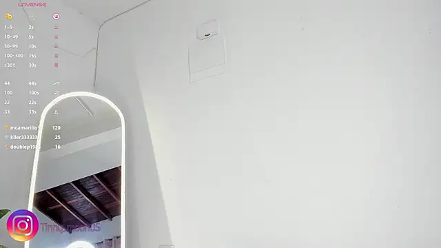 tinymoon-'s Webcam Show