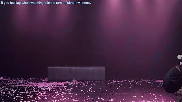 美女XMH100在线直播