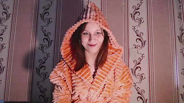Thighswithspikes' Webcam Show