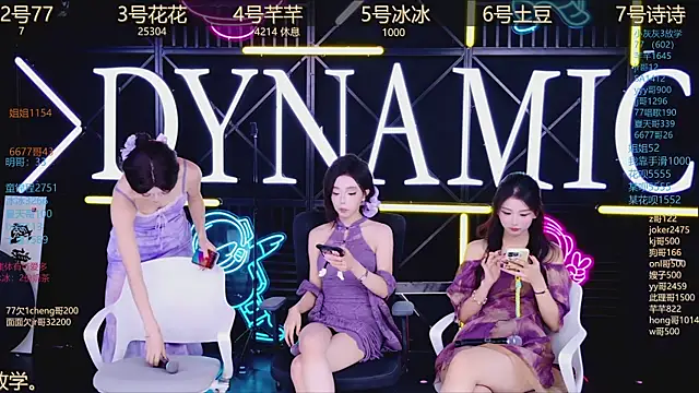 美女NEW-girl520在线直播