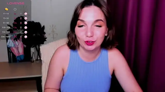 KindHazelHere_'s Webcam Show