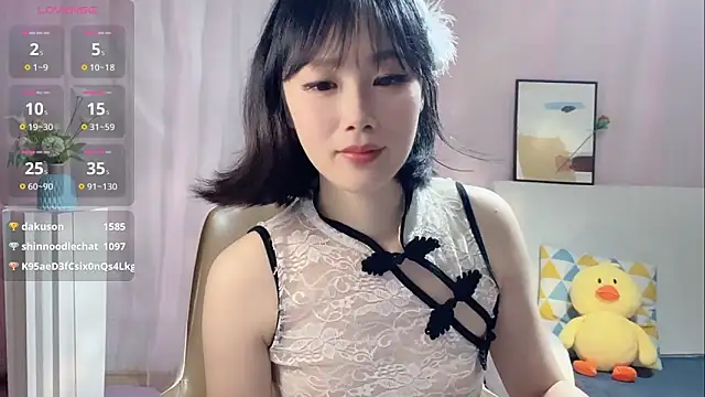 美女LaoSHI-999在线直播