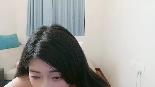 美女pipilu0001在线直播