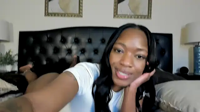 nicolesolace's Webcam Show