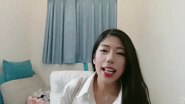 美女pipilu0001在线直播