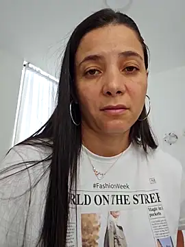 miaeyes' Webcam Show