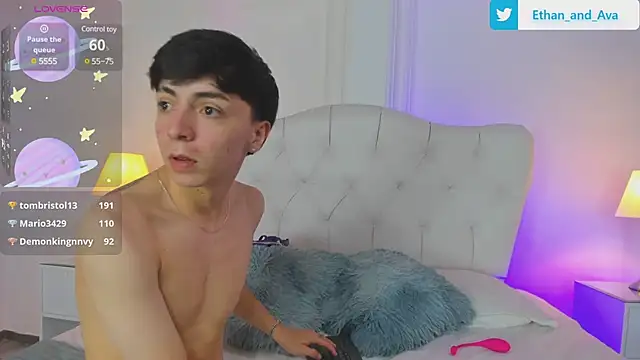 ethan_and_ava's Webcam Show