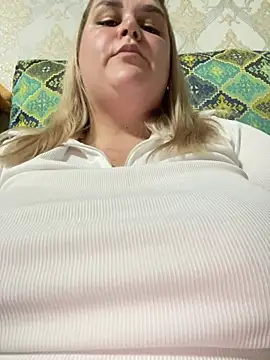 Vita73647's Webcam Show