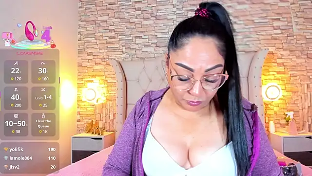 Gina_Myers' Webcam Show